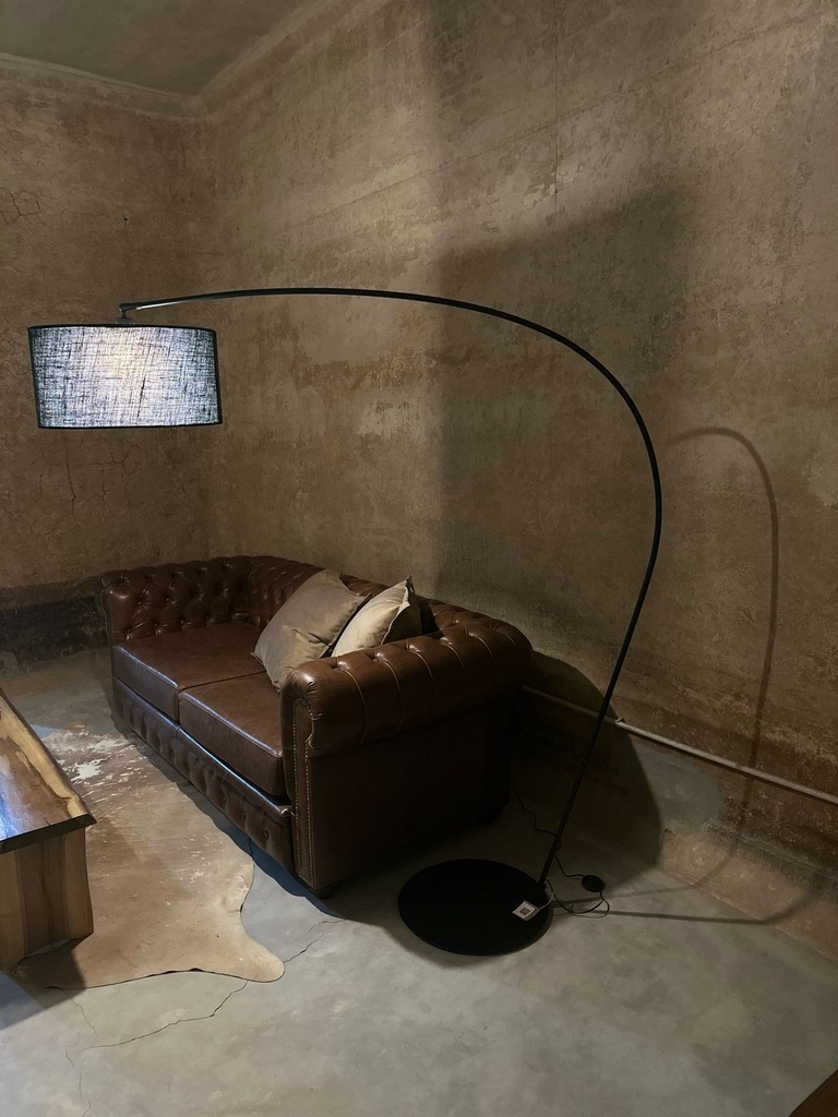 LAMPARA DE PIE BOOMERANG