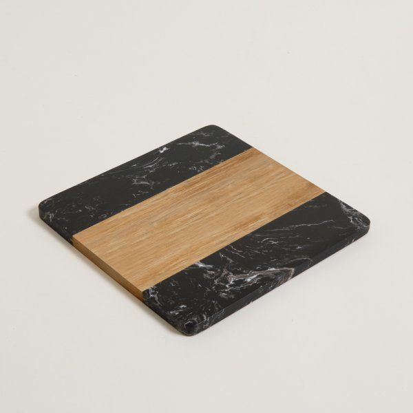 TABLA MACAEL MARMOL NEGRO Y MADERA 25X25 CM