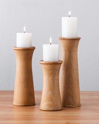 CANDELABRO CONIC MADERA CHICO 20CM
